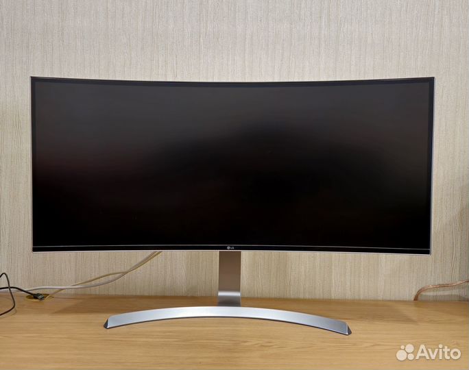 Монитор LG 34UC99-W (34 дюйма, 3440x1440)