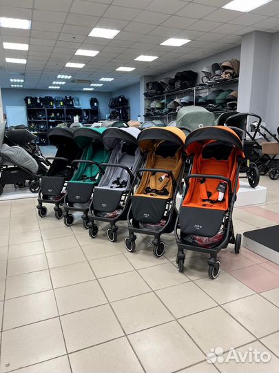 Новая прогулочная коляска Anex Air X