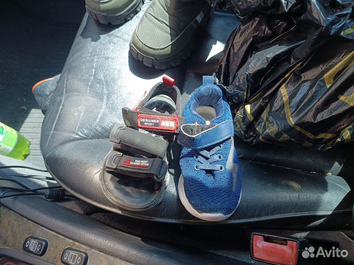 Отдам бесплатно детские вещи на мальчика 98-104