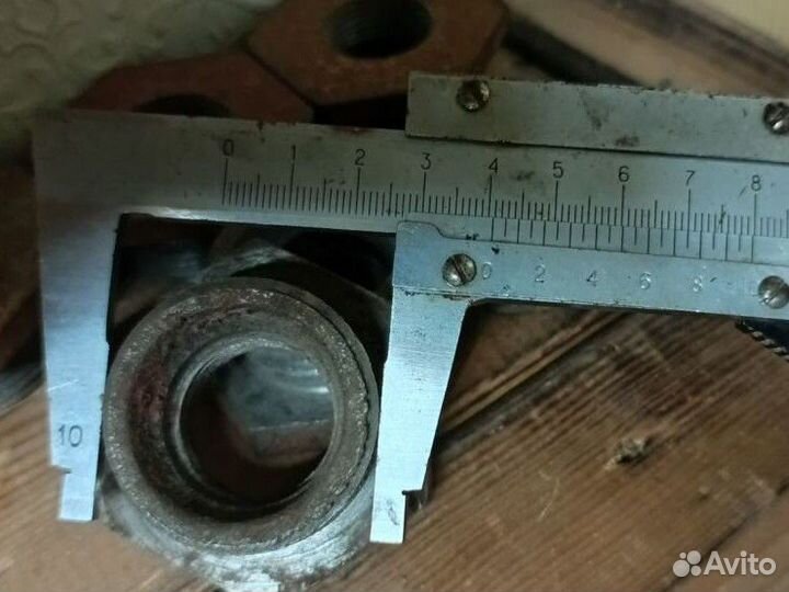 Гайки и заглушки для чугунного радиатора