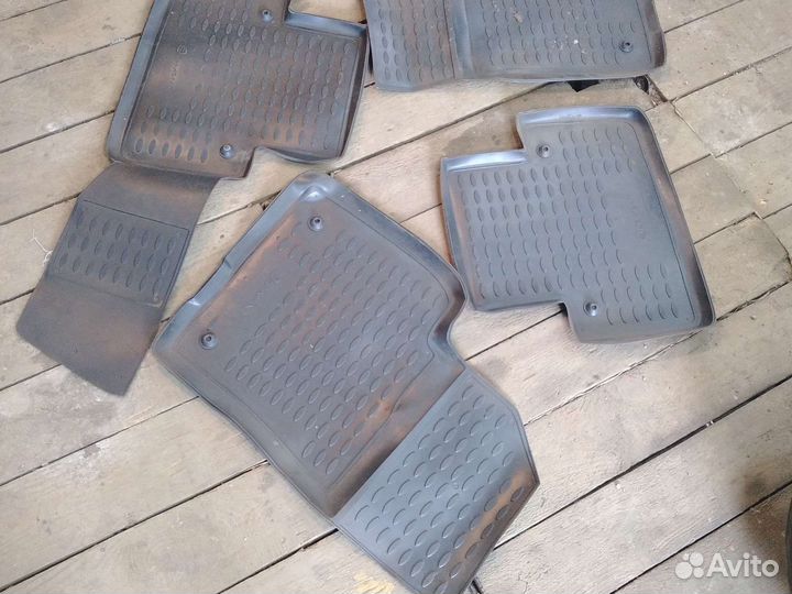 Автомобильные коврики резиновые volvo s40