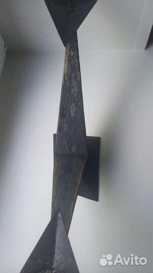 Подсвечник готический черный