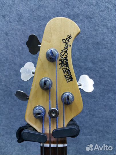 Music Man StingRay 3 Fretless USA безладовый