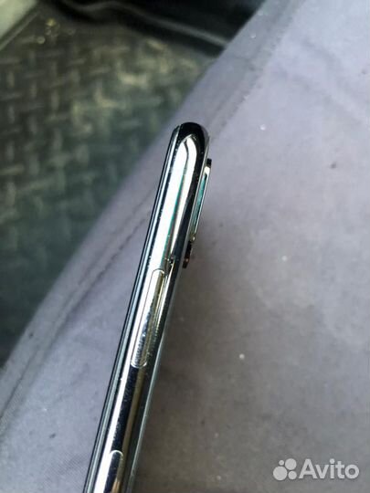 iPhone X, 64 ГБ
