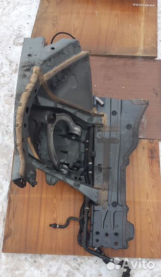 Передняя четверть Mercedes S222