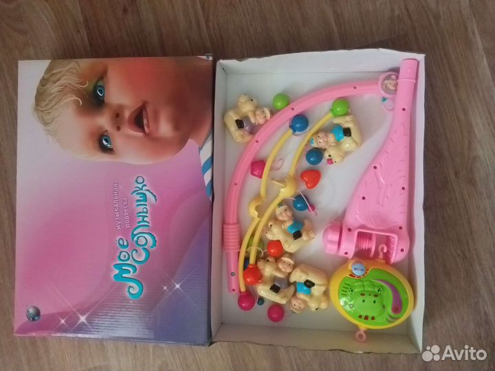 Детский мобиль в кроватку