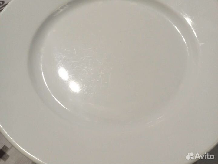 Тарелка фирма Lubiana Poland диаметр 26см орегинал