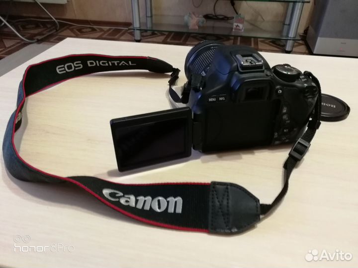 Фотоаппарат еds 600 D, объектив EFS 18-135 мм