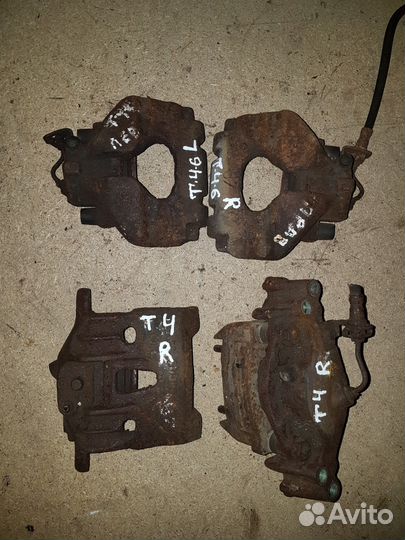 Суппорт передний левый правый VW T4