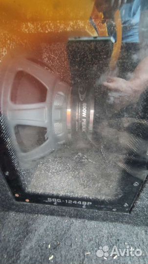 Сабвуфер Alpine SBG - 1244BP