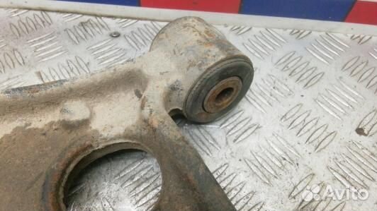 Рычаг передний нижний левый renault master 3 (ODN1