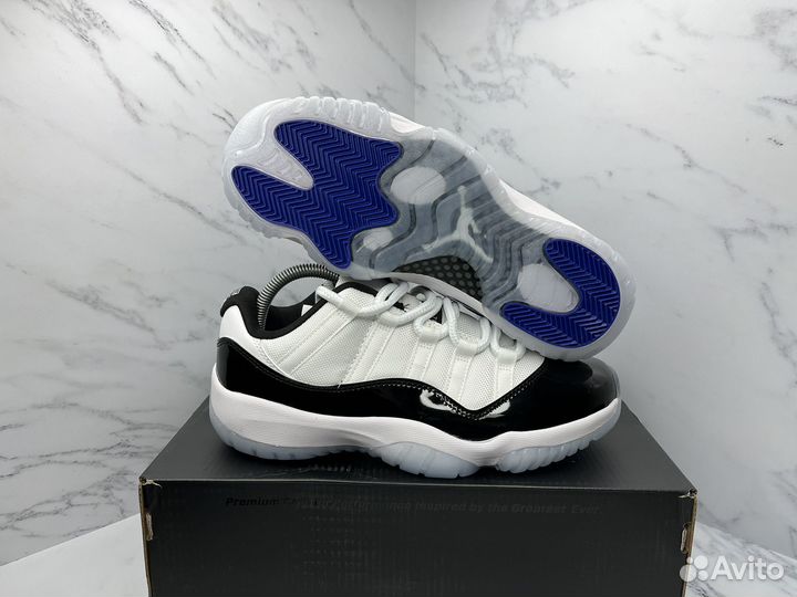 Nike air jordan 11 low