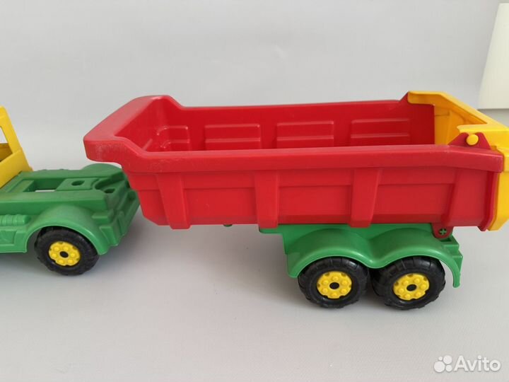 Самосвал большой