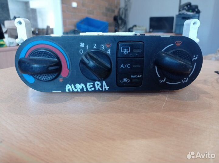 Блок управления печки / климат-контроля Nissan