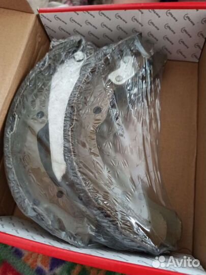 Тормозные накладки задние на Skoda Octavia A4