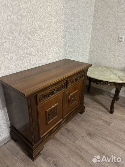 Шкаф антикварный