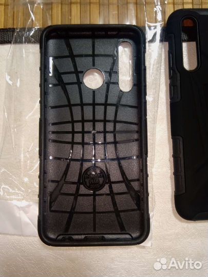 Чехлы Huawei P SMART 2019