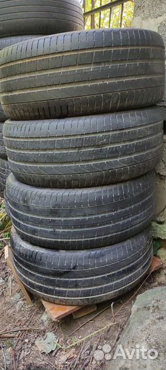 Pirelli P Zero 285/40 R22 110Y