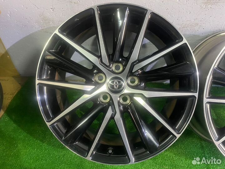 Литые диски R18 5x114 3 Toyota Camry
