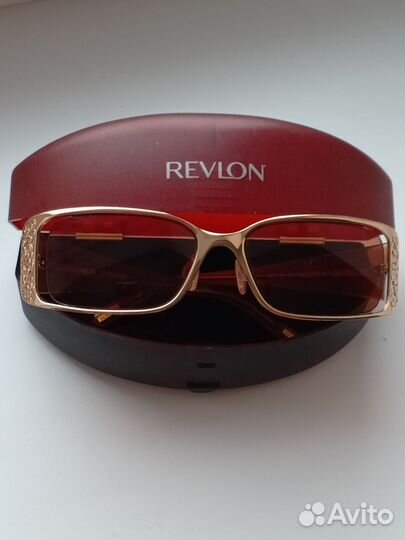 Солнцезащитные очки Revlon