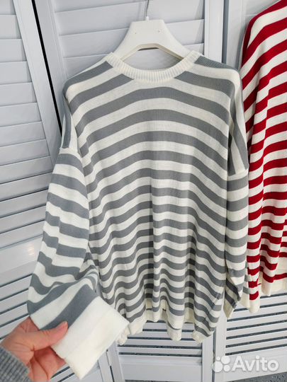Свитер женский