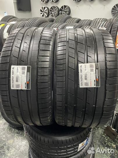 Hankook Ventus S1 Evo3 SUV K127A 285/35 R21 и 325/30 R21 105Y