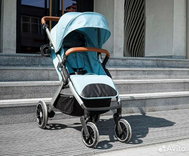 Коляска прогулочная