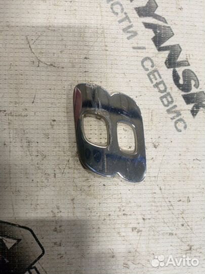 Эмблема Mercedes-Benz Atego