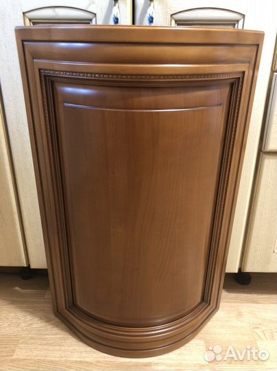 Продаются изогнутые фасады для кухни