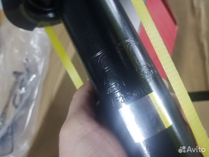 Амортизатор передний левый Bmw 5 E60