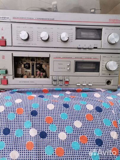 Музыкальный центр