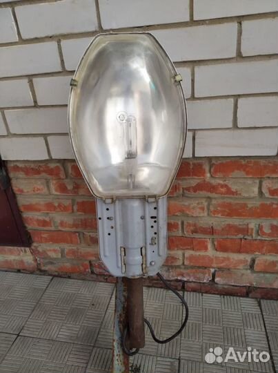 Фонарь уличный