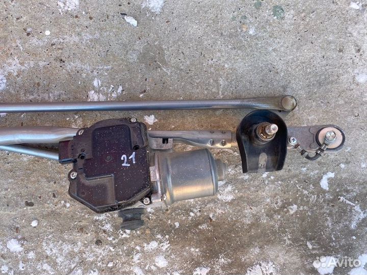 Трапеция дворников передняя Toyota Camry