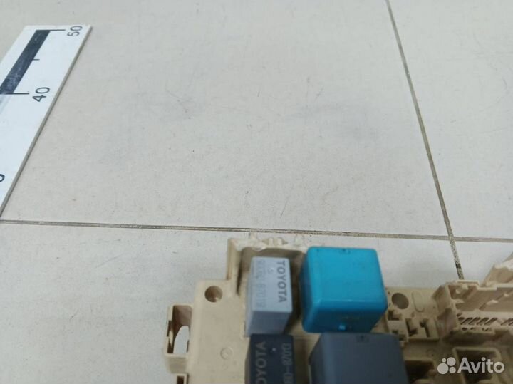 Блок предохранителей Toyota Avensis T250 2003-2009