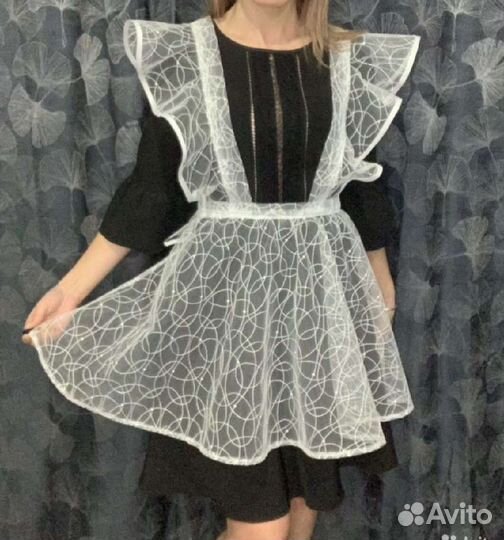 Школьный фартук