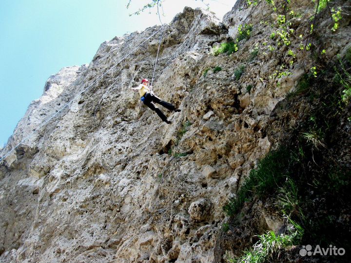 Гора Барсук. Скалы и Пещера