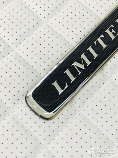 Шильдик Limited Edition на Тойоту Лэнд Крузер