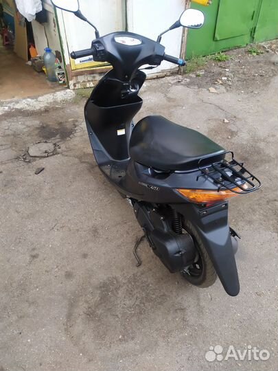 Suzuki adress v50
