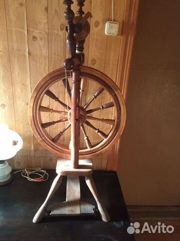 Прялка с колесом