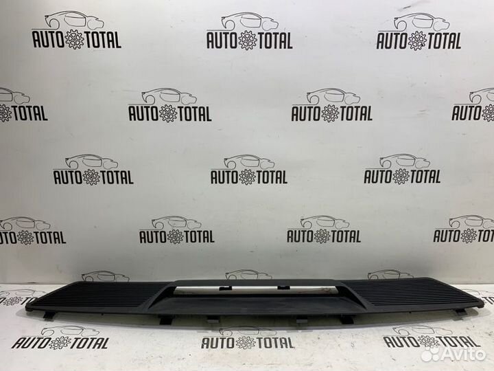 Накладка задней полки Bmw 745 E65 N62B44 2004