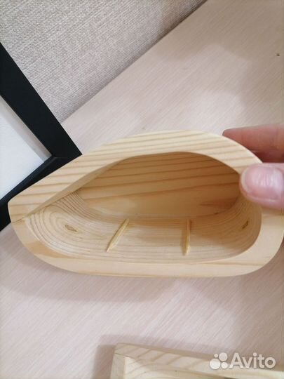 Деревянная шкатулка