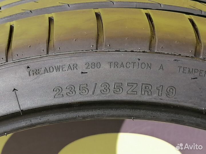 Gripmax SureGrip Pro Sport 235/35 R19