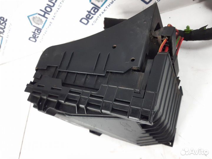 Блок предохранителей Volkswagen Passat B6 2.0 TDI