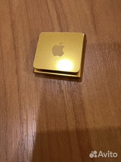 Новый плеер iPod Shuffle 4 Gold