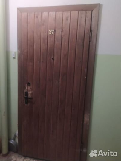 Продам входную дверь бу