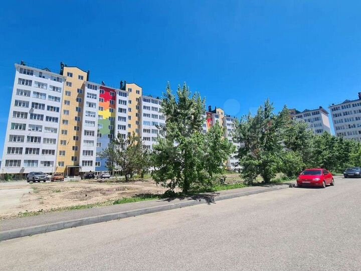2-к. квартира, 60 м², 1/9 эт.