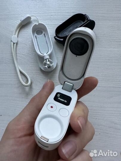 Insta360 go 2 экшн камера