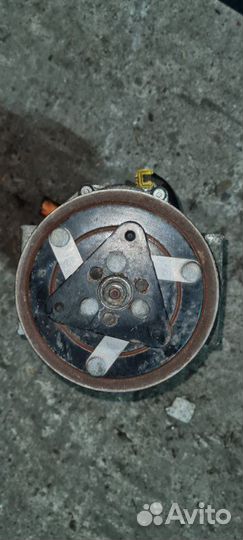 Компрессор кондиционера Peugeot 307 универсал 2008