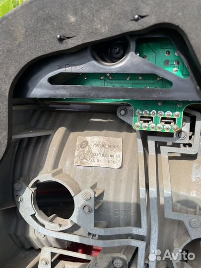 Фонарь задний mersedes w220 оригинал