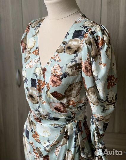 Платье новое